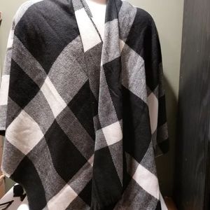 Buffalo Plaid wrap - new!
